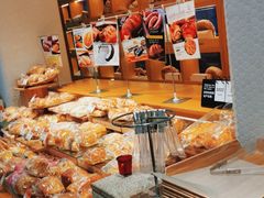 面包甜点陈列柜-西村叔叔的店·面包·甜品·蛋糕(牡丹园店)