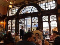 -Majestic Café