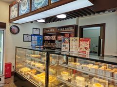 面包甜点陈列柜-红宝石·鲜奶小方·海派西点房(联洋店)