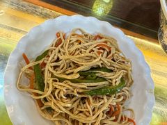 -金杨拉面王小吃面馆·牛三宝面·红烧牛肉粉
