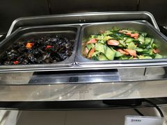 -武汉光谷广场杨家湾地铁站怡程酒店