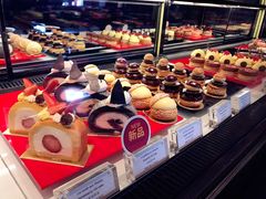 -Salon de The de Joel Robuchon(外滩18号店)