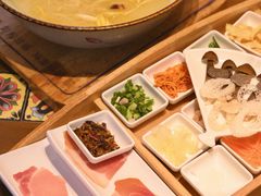 -芸南道·过桥米线(昆明老街旗舰店)