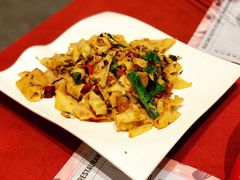 酸菜炒饼丝-赵小姐丨新中餐(曲江店)