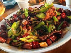 火爆牛肠-柴窝堡22号传承新疆菜·新疆辣子鸡
