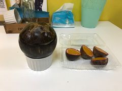 -志龙皇冠吃货椰子铺