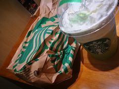 -星巴克(武汉金色港湾店)