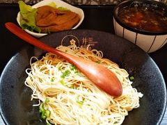 排骨酥拌面-贡梅老面馆·蟹粉面·无锡特色小吃(南长街主推店)
