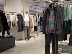 -URBAN REVIVO(欢乐海岸购物中心店)