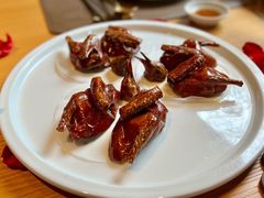 脆皮乳鸽-新荣记(西溪湿地店)