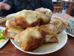 -宝瑞门钉肉饼店