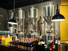 -HUZI虎滋精酿餐吧(京西大悦城店)