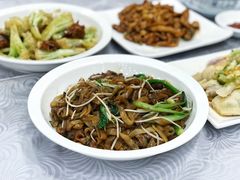 干炒牛河-粤·向群饭店(龙津东路总店)