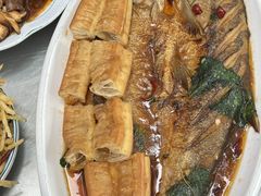 -丹水桥地锅鱼·翘嘴鲌·地方特色全鱼宴(丹江口大坝店)