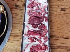 -毛辣果·贵州红酸汤牛肉火锅(西单店)