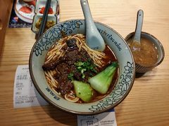 -俏凤凰(美林M·LIVE天地东座店)