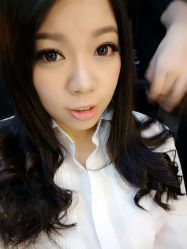 -现代经典婚纱摄影