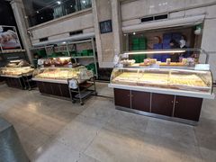 面包甜点陈列柜-清真全盛斋传统糕点(许士庙店)