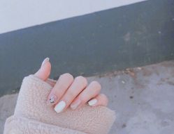 -DAZZLING BEAUTY美甲•美睫专门店