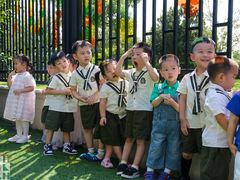 -MuaKids Garden