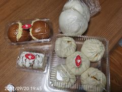 -白玉兰食品甜凤店(合生汇店)