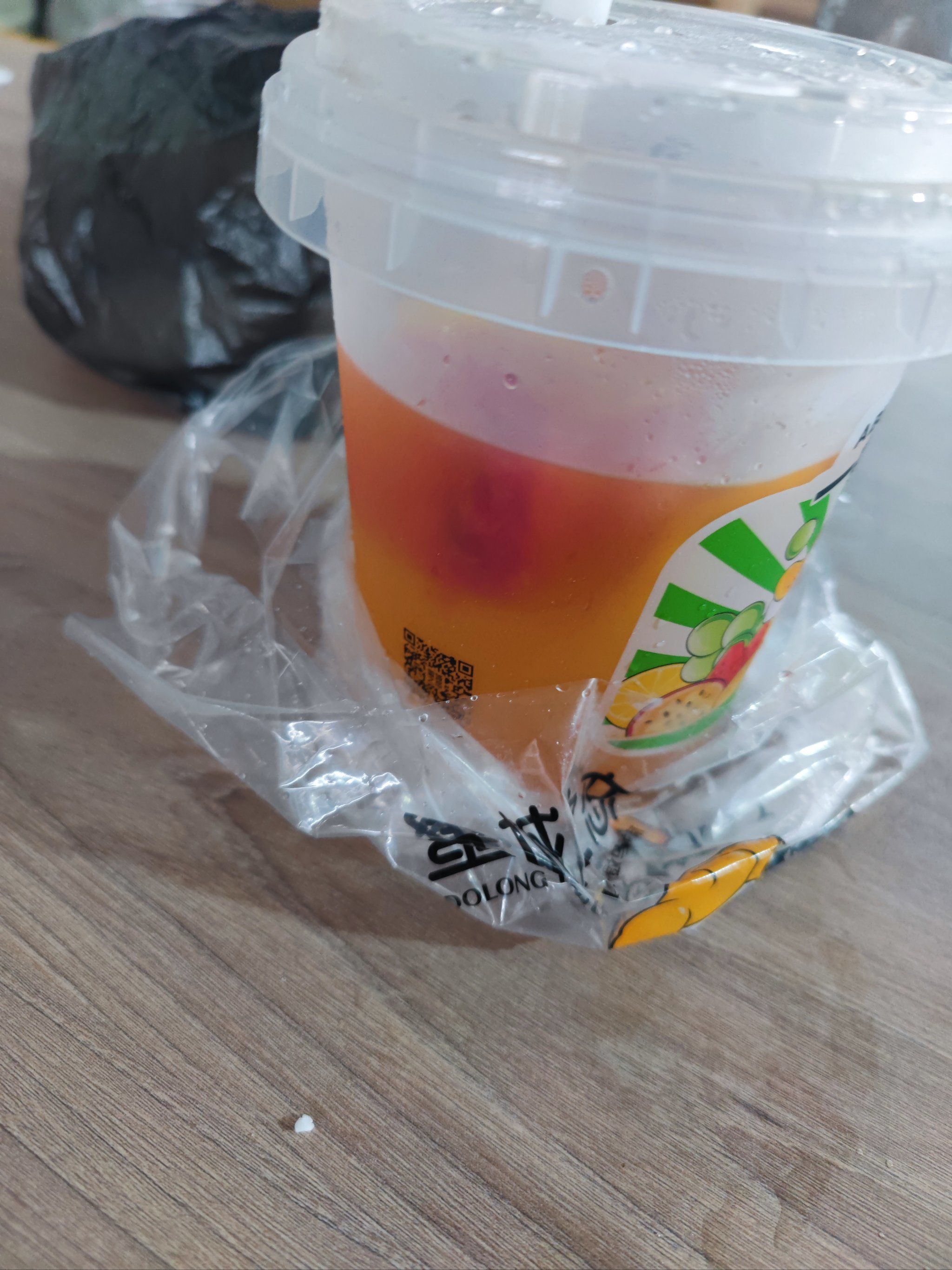 天天领红包 点的是蜜城之恋的一桶水果茶