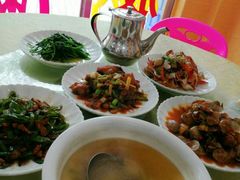 -湘里湘亲饭店(闸坡店)