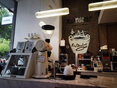 -red donkey coffee