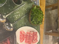 -五里关火锅(上海鑫耀·光环Live店)