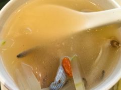 -蚝美人·生蚝海鲜烧烤(茶花园店)