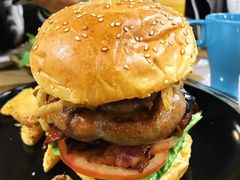 德国盘肠汉堡-HELLO 27 意面·沙拉·帕尼尼