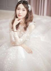 -拉瑞娜LaReine婚纱礼服高级定制