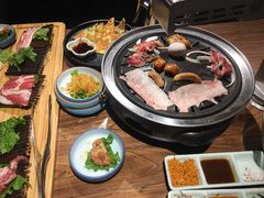 -明洞阿姨·韩式酱蟹烤肉·创意料理(三元桥店)