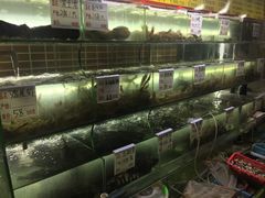 -覃记海鲜美食餐厅