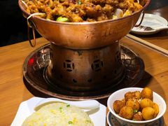 二哥芋儿蛙-炉小二铜锅牛蛙•川湘菜(三里屯店)