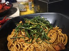 -沪小胖小龙虾(淮海中路旗舰店)