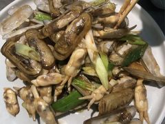 -鑫渔港海鲜本地菜·山海关浑锅(东戴河店)