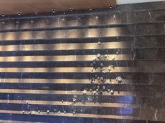 -浅深(世茂滨江精品店)