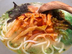 苗家口味酸笋圆粉-百春原湖南牛肉粉(百联世纪店)