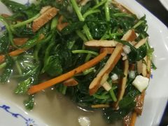 -临街徽菜馆·正宗黄山味