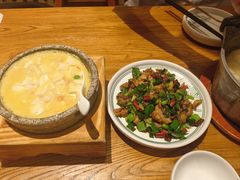 石锅海鲜豆腐-云海肴·汽锅鸡·云南菜(苏州中心店)