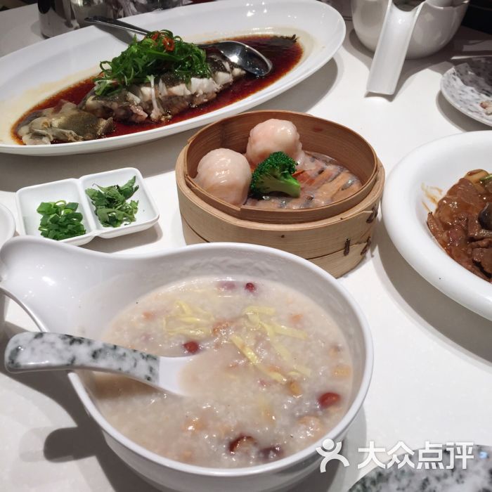 港悦茶餐厅(万达店)