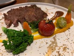 澳洲和牛西冷牛排（M6）-Golden Lily河内巴黎法越料理餐厅(建国西路店)