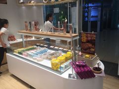 面包甜点陈列柜-好利来(熙地港店)
