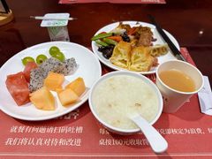 -朗丽兹自助餐厅