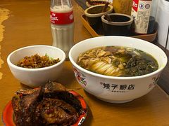 -矮子粉店1985·长沙米粉(湘春路店)