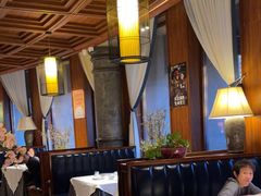 -八府香鸭·啫啫煲(华山路店)