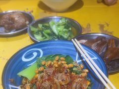 -砖头卤味