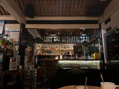 -脚下咖啡·CHILL酒馆(灵光东巷店)