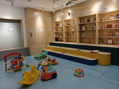 -蓝旗亲子游泳(范湖万达广场店)